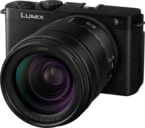 Panasonic Lumix S9 Jet Black + 28-200mm f/4-7.1 Macro Kamerat 3