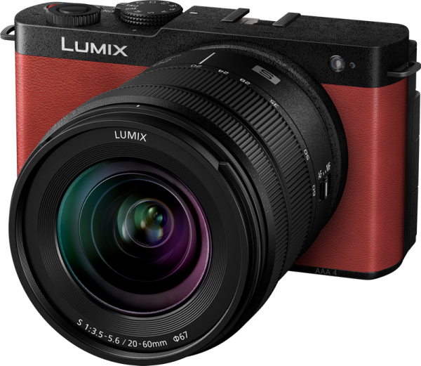 Panasonic Lumix S9 Crimson Red + 20-60mm f/3.5-5.6 Järjestelmäkamerat 3